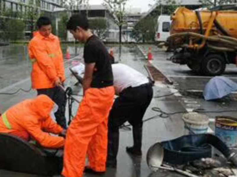 余姚家政服务部是一家专业承接管道疏通抽化粪池